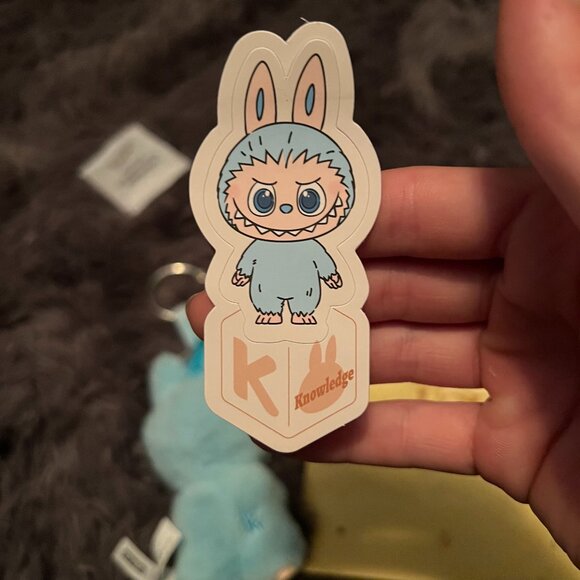 (Pop Mart) Pin For Love Labubu letter K - Picture 1 of 9